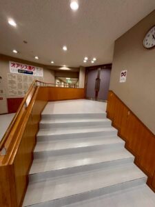 イベントホール改修床工事 施工前
