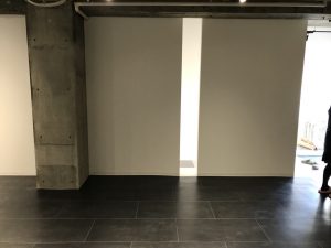 事務所のフロアタイル+クロス施工